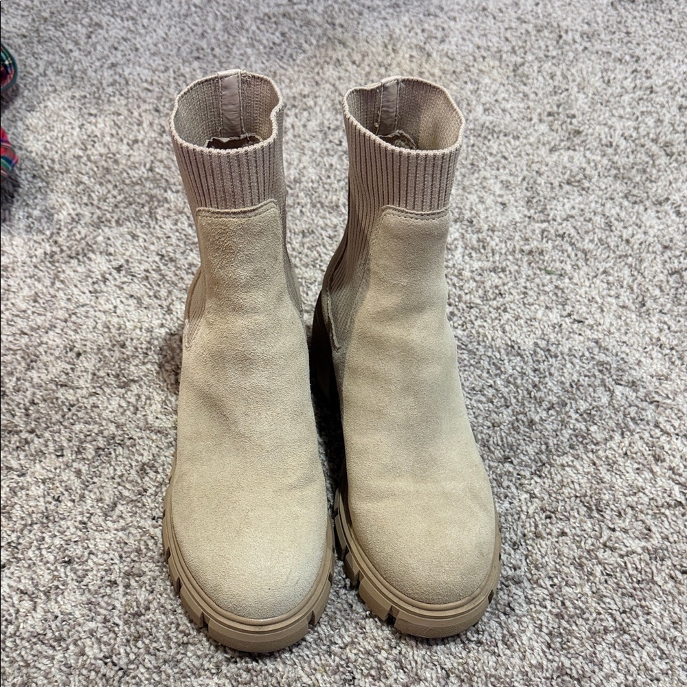 Steve Madden Cream Ankle Boots